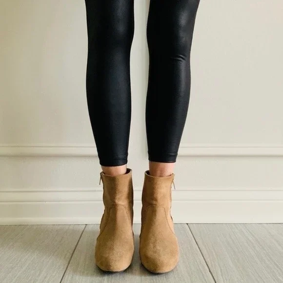 Antonio Melani Tan Suede Leather Wedge Bootie Womens size 7 Zipper Closure - Picture 4 of 16